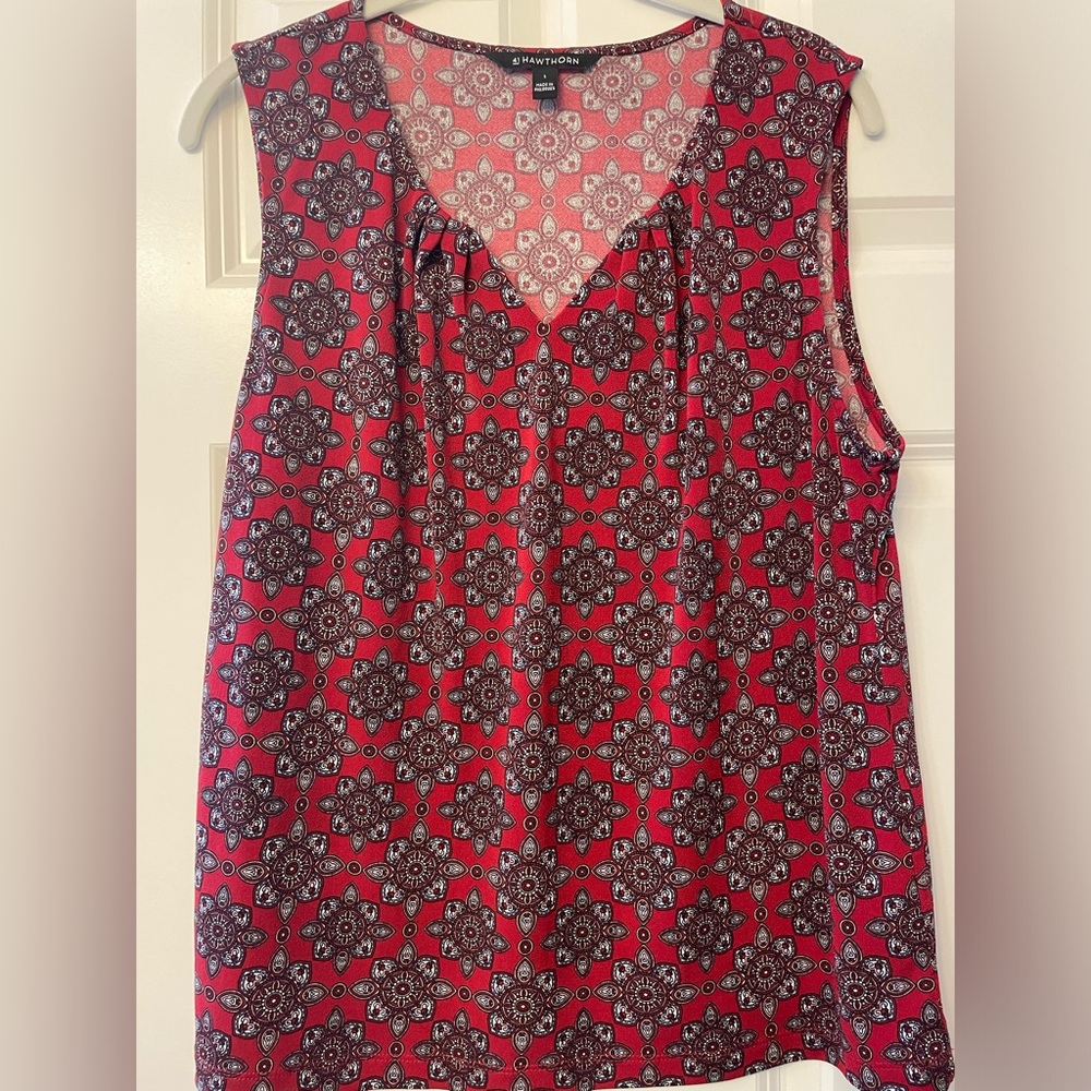 41 Hawthorn sleeveless top. Hardly warn.